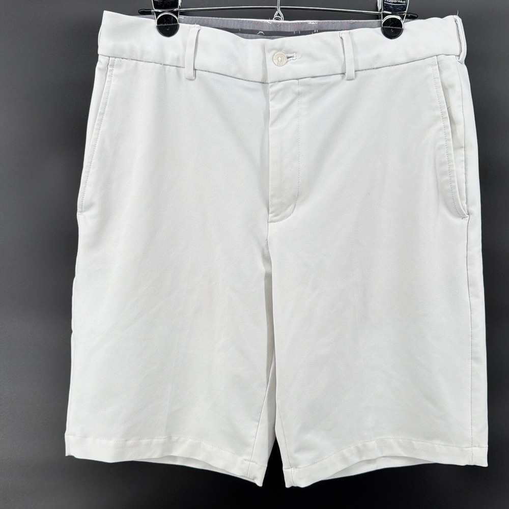 11 Eleven Mens 32 White Golf Performance Shorts 9.5 Inseam Stretch Flat Front